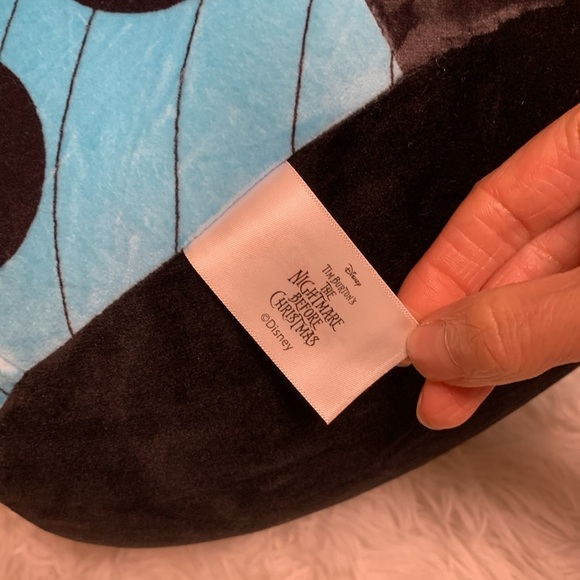 Nightmare before Christmas Squishmallows Sally 14 inch - Picture 6 of 10